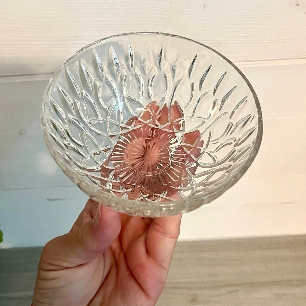 Vintage Pasari Indonesia cut glass Bowl 4”